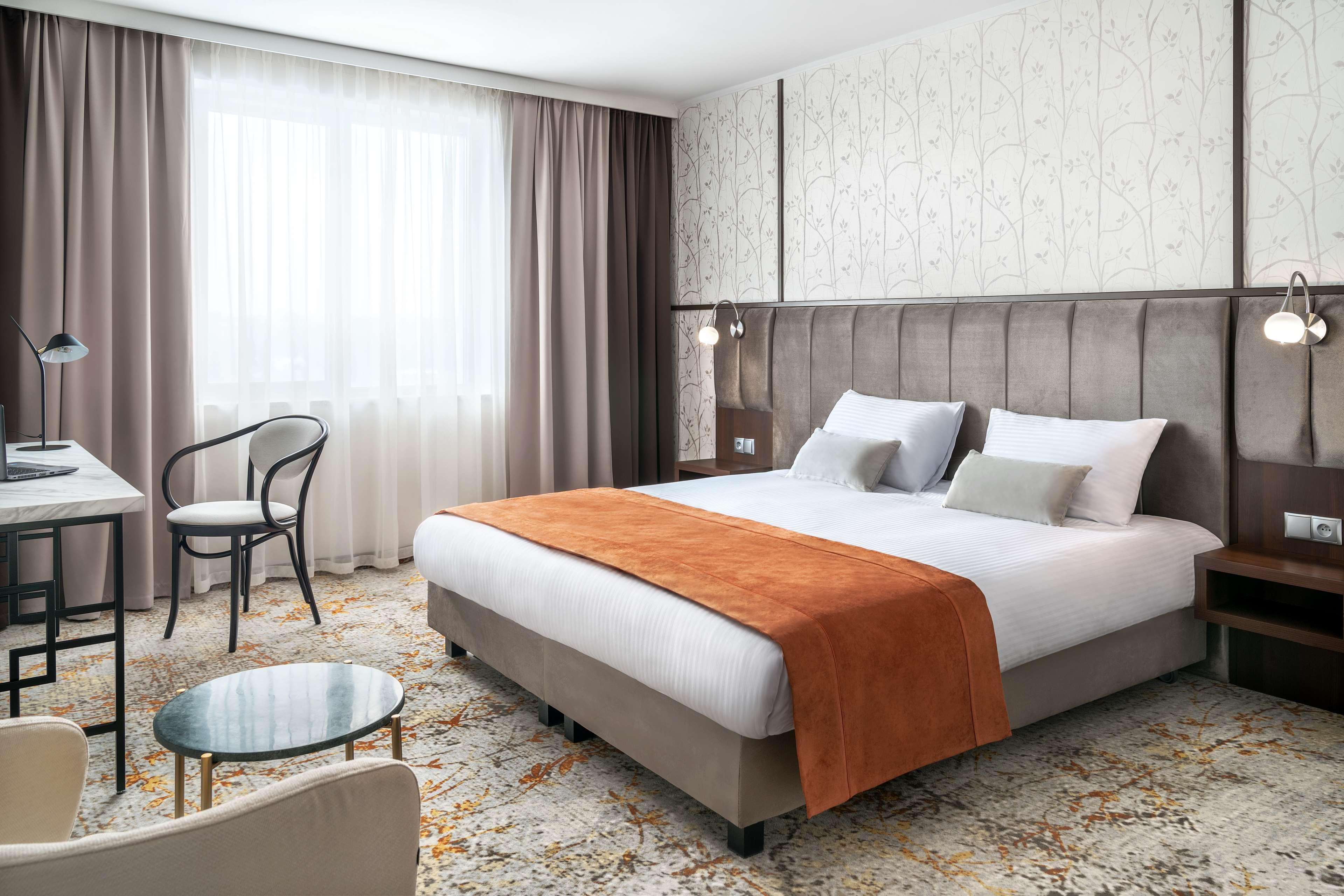 Metropolo By Golden Tulip Hotel Krakov