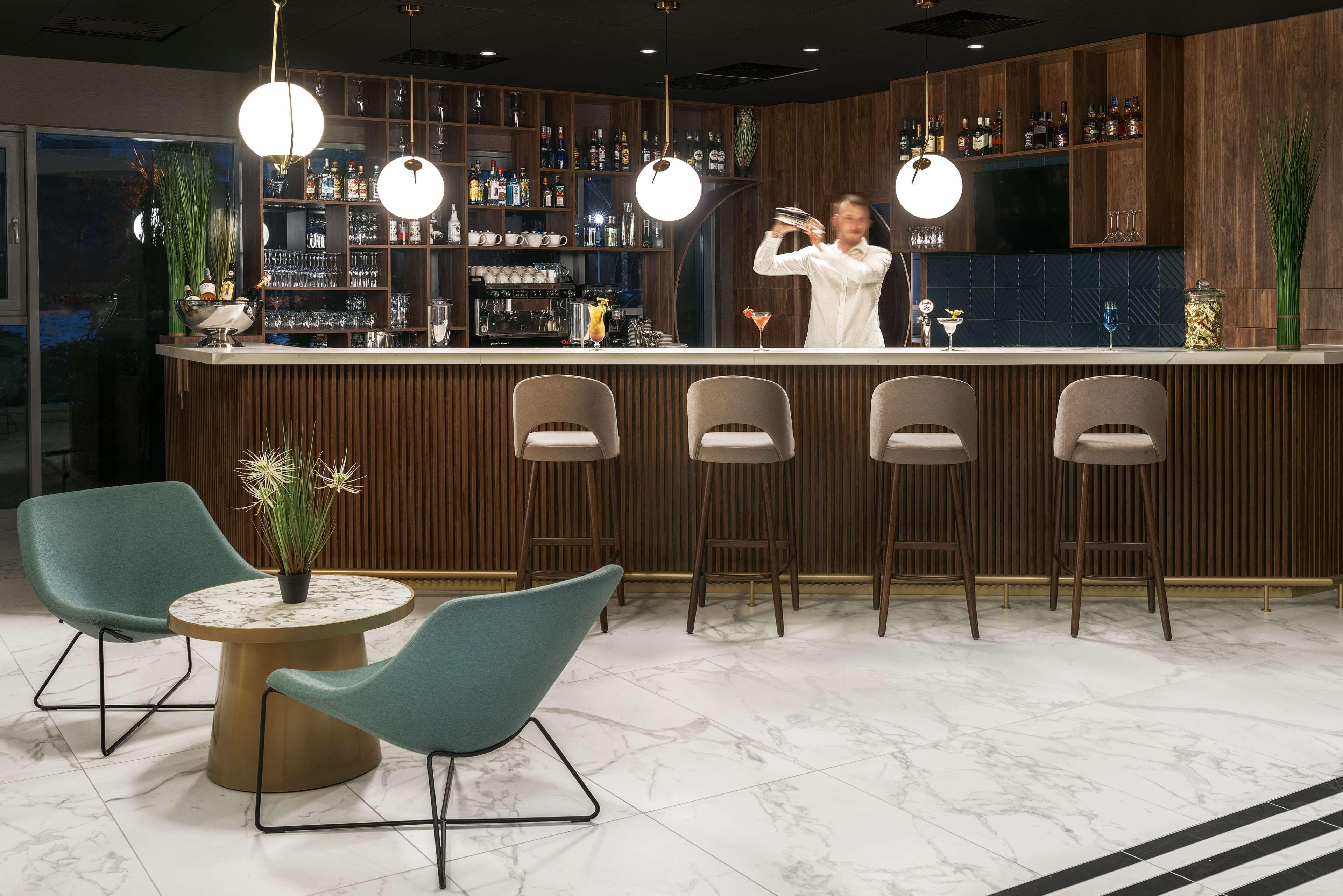 Metropolo By Golden Tulip Hotell